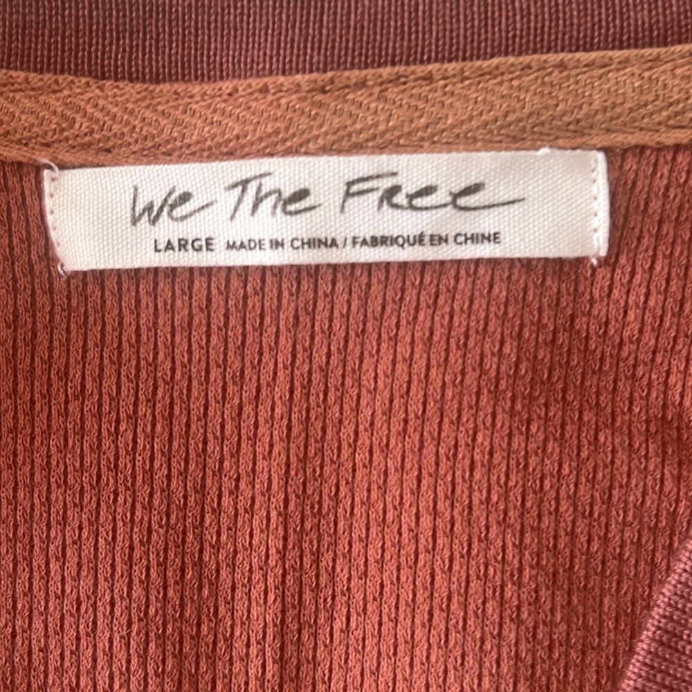 Free People Mikah Notch Neck Top Thermal Fair Isle Sleeves Autumn Brown NWT - Picture 10 of 12